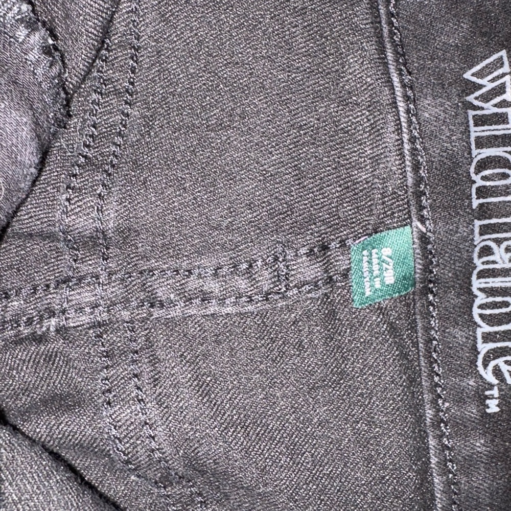 Wild Fable Women's Dark Denim Shorts - Picture 2 of 2